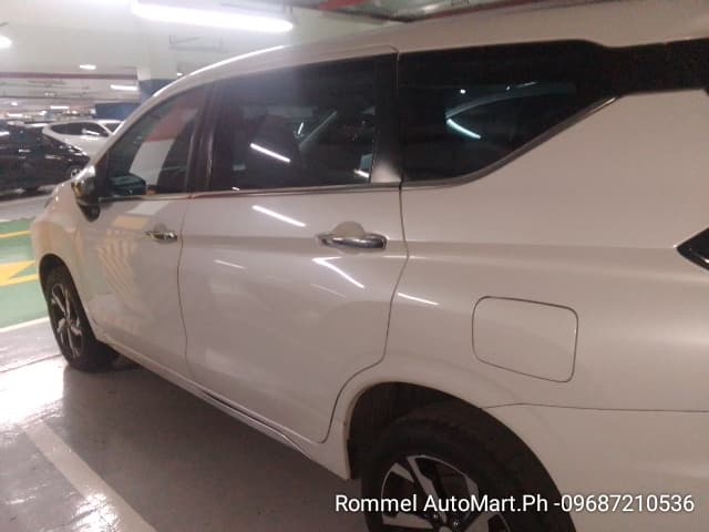 Car gallery image