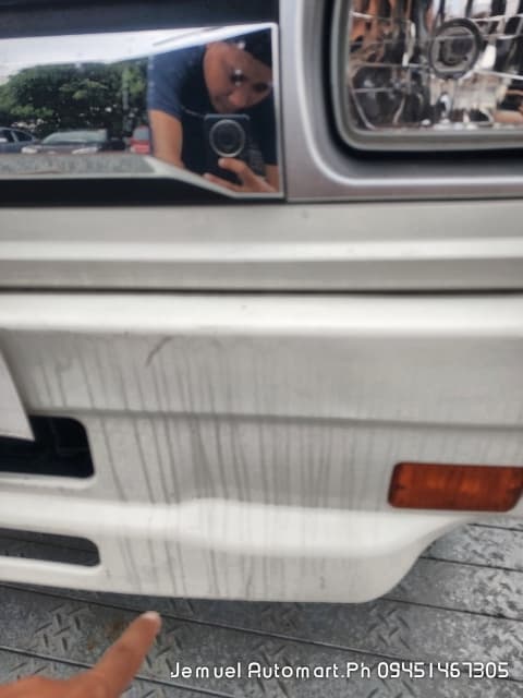 Car gallery image