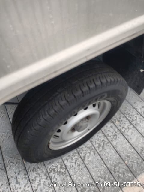 Car gallery image