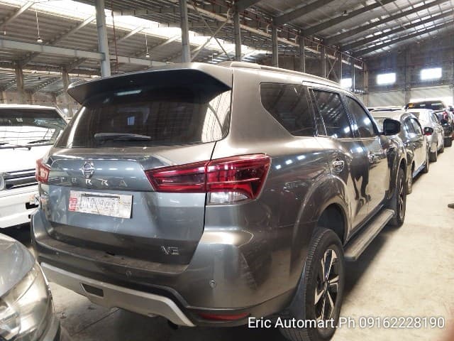 Car gallery image
