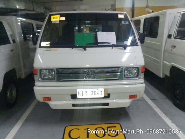 Car gallery image