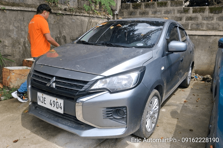 Car gallery image