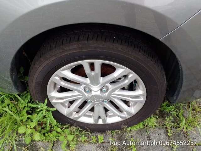 Car gallery image