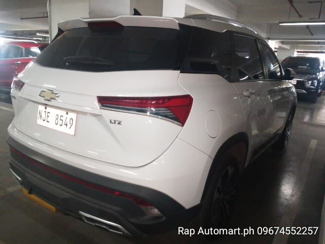 Car gallery image