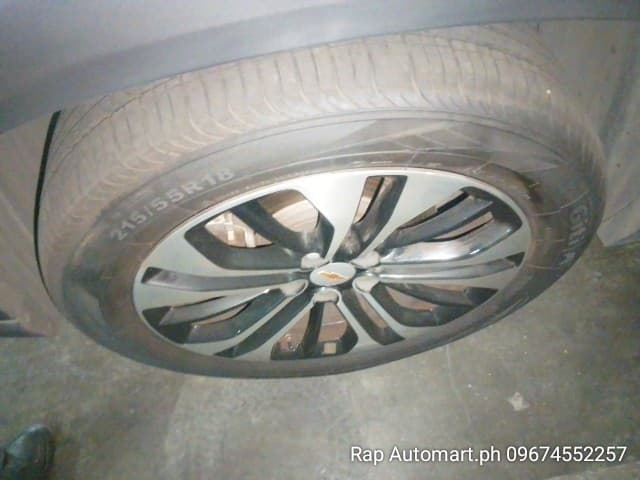 Car gallery image