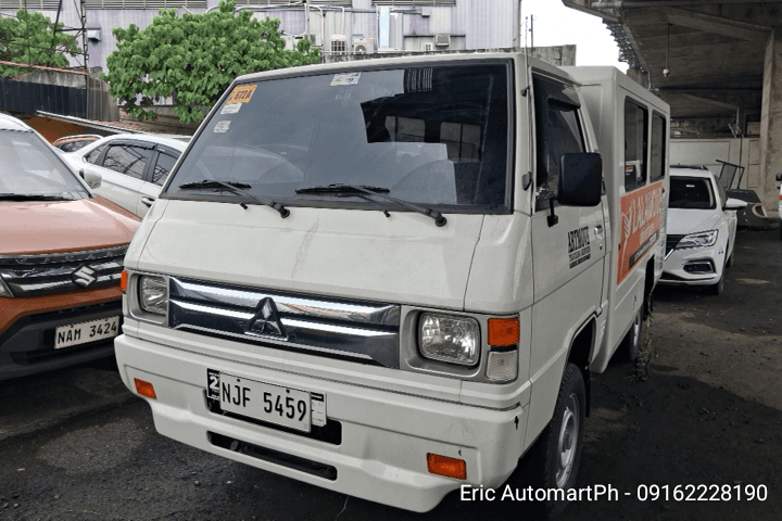 Car gallery image