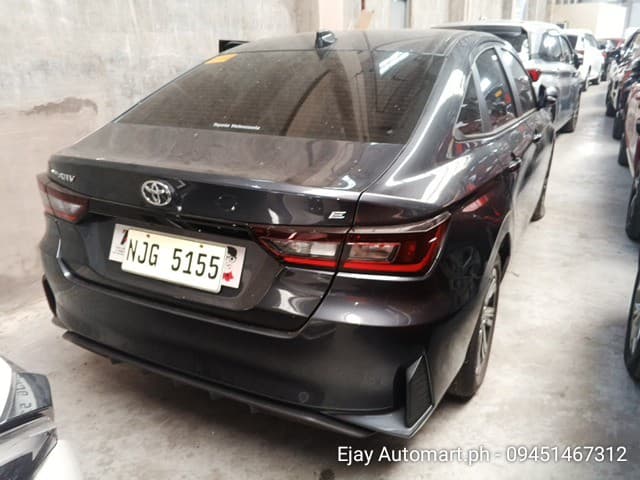 Car gallery image
