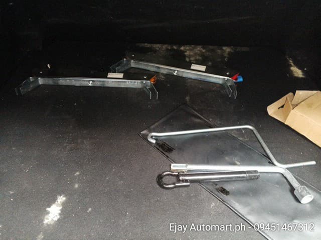 Car gallery image