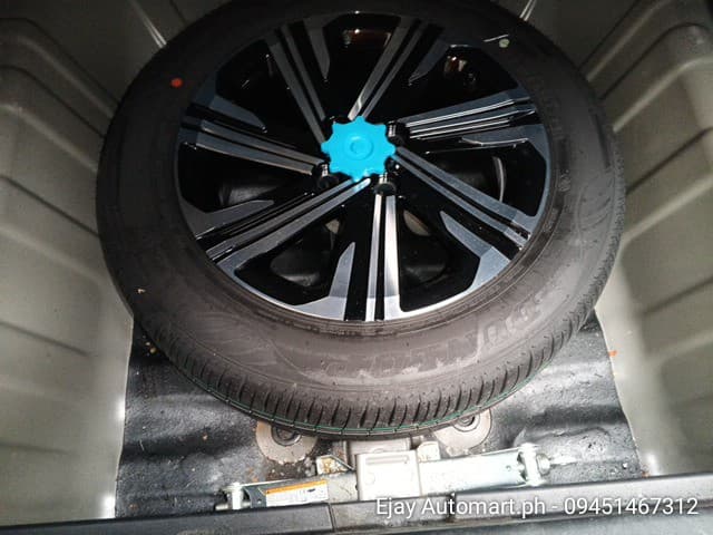 Car gallery image