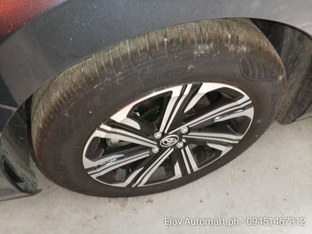 Car gallery image