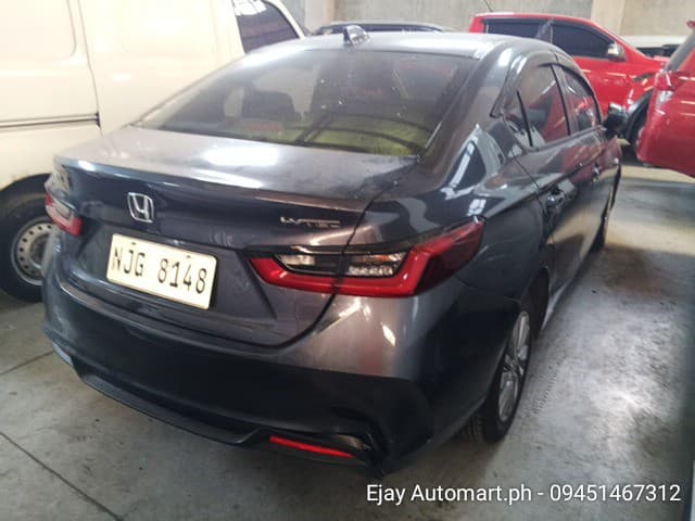Car gallery image