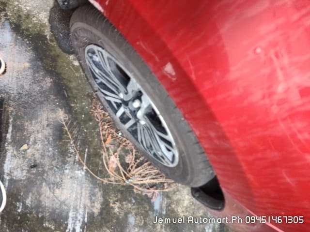 Car gallery image