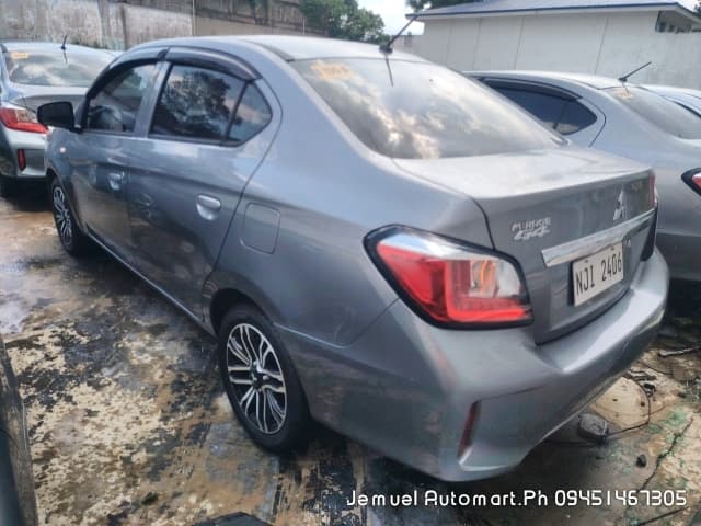 Car gallery image