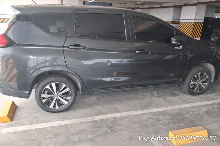 Car gallery image