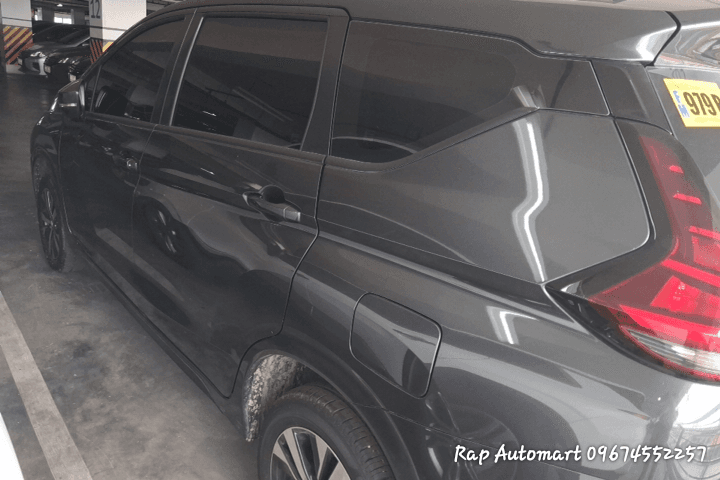 Car gallery image