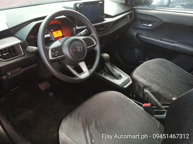 Car gallery image