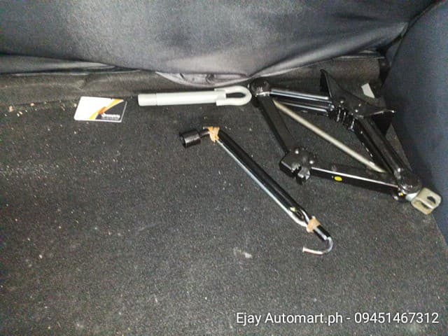 Car gallery image
