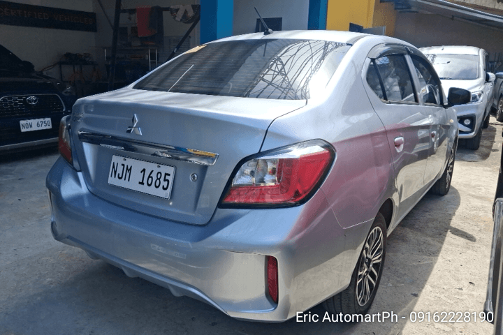 Car gallery image