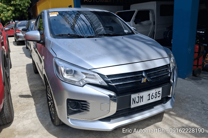 Car gallery image