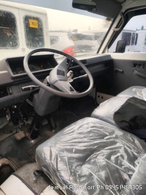 Car gallery image