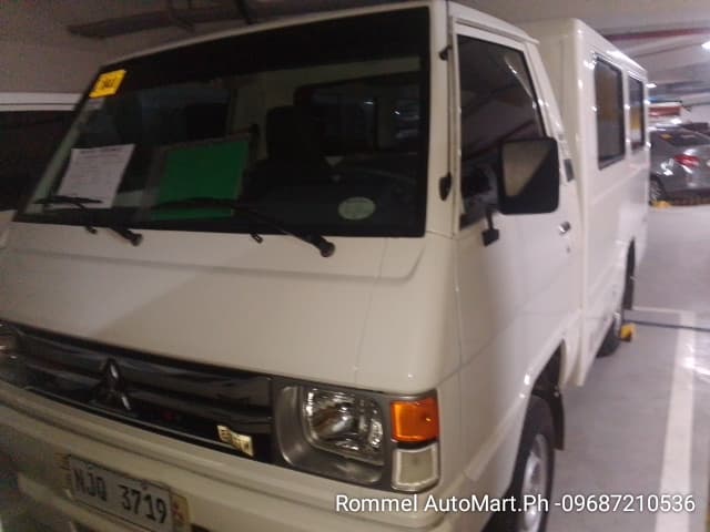Car gallery image