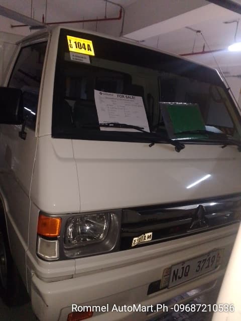 Car gallery image