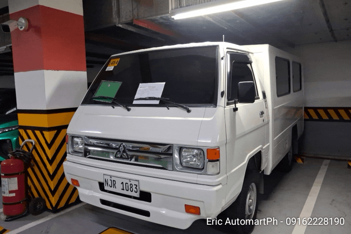 Car gallery image