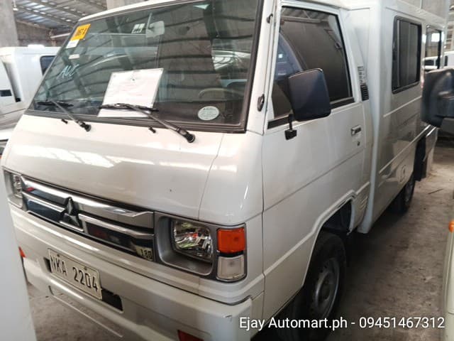 Car gallery image