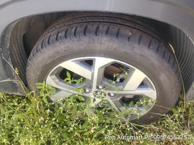 Car gallery image