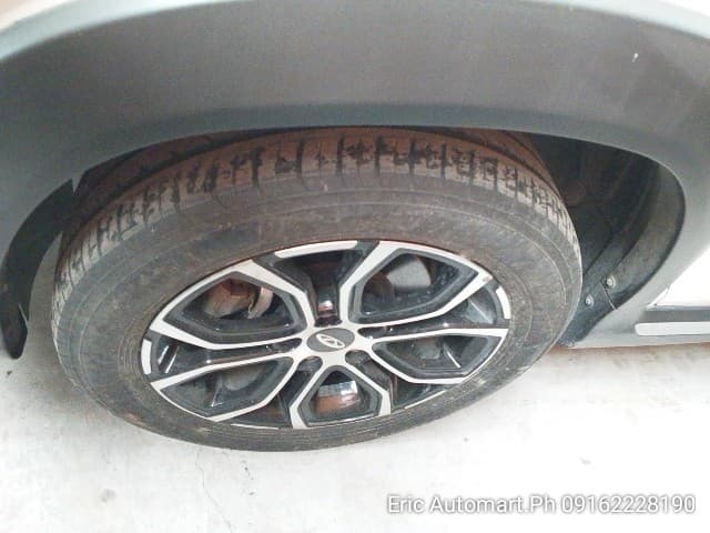 Car gallery image