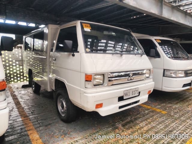 Car gallery image