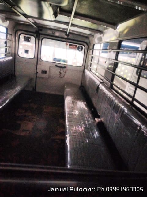 Car gallery image