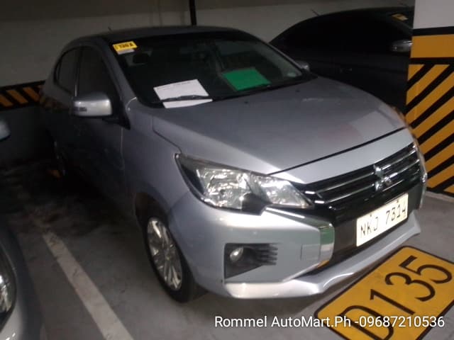 Car gallery image