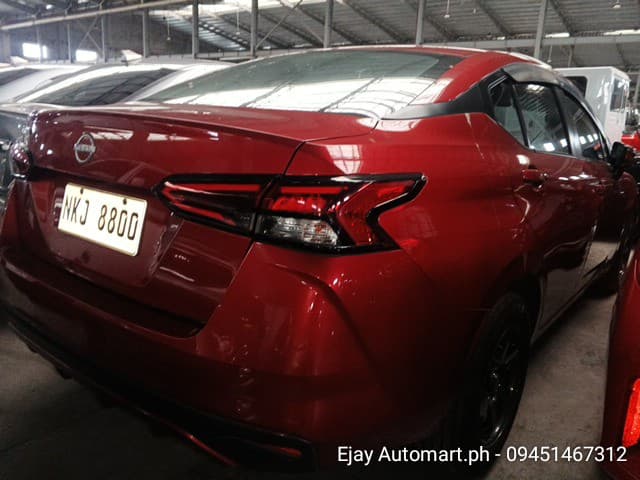 Car gallery image