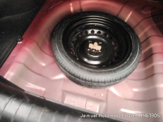 Car gallery image