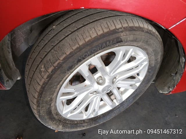 Car gallery image
