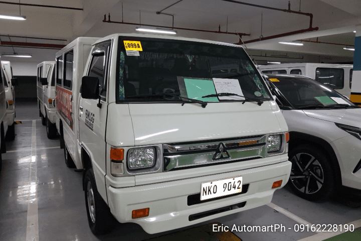 Car gallery image