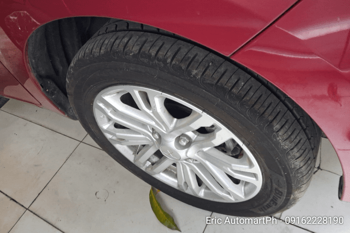 Car gallery image