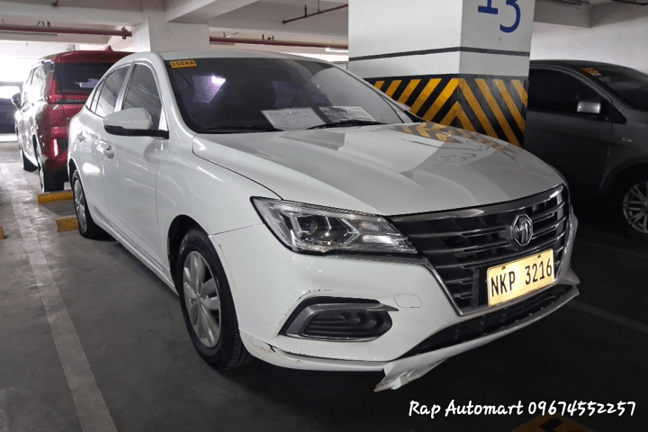 Car gallery image