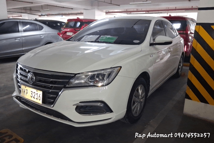 Car gallery image
