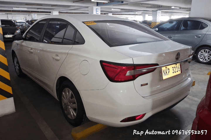 Car gallery image