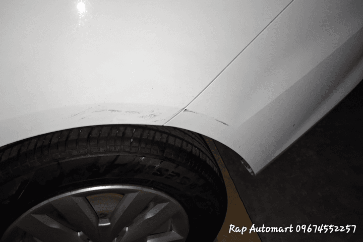 Car gallery image