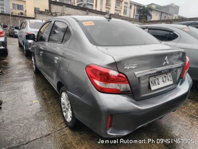 Car gallery image