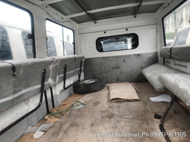 Car gallery image