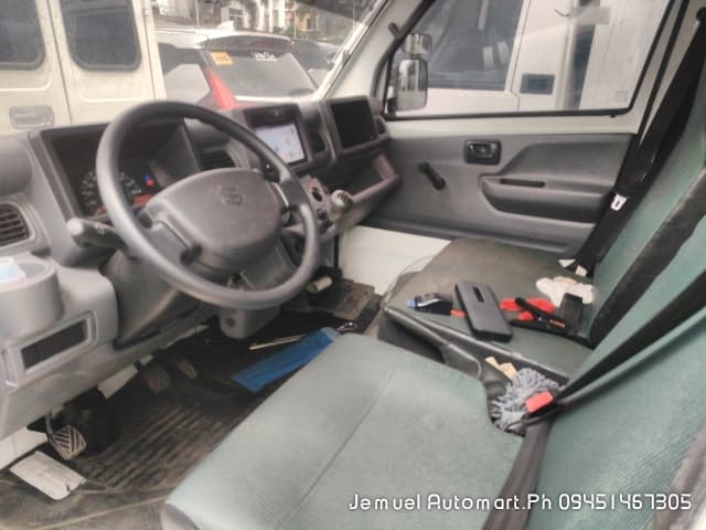 Car gallery image