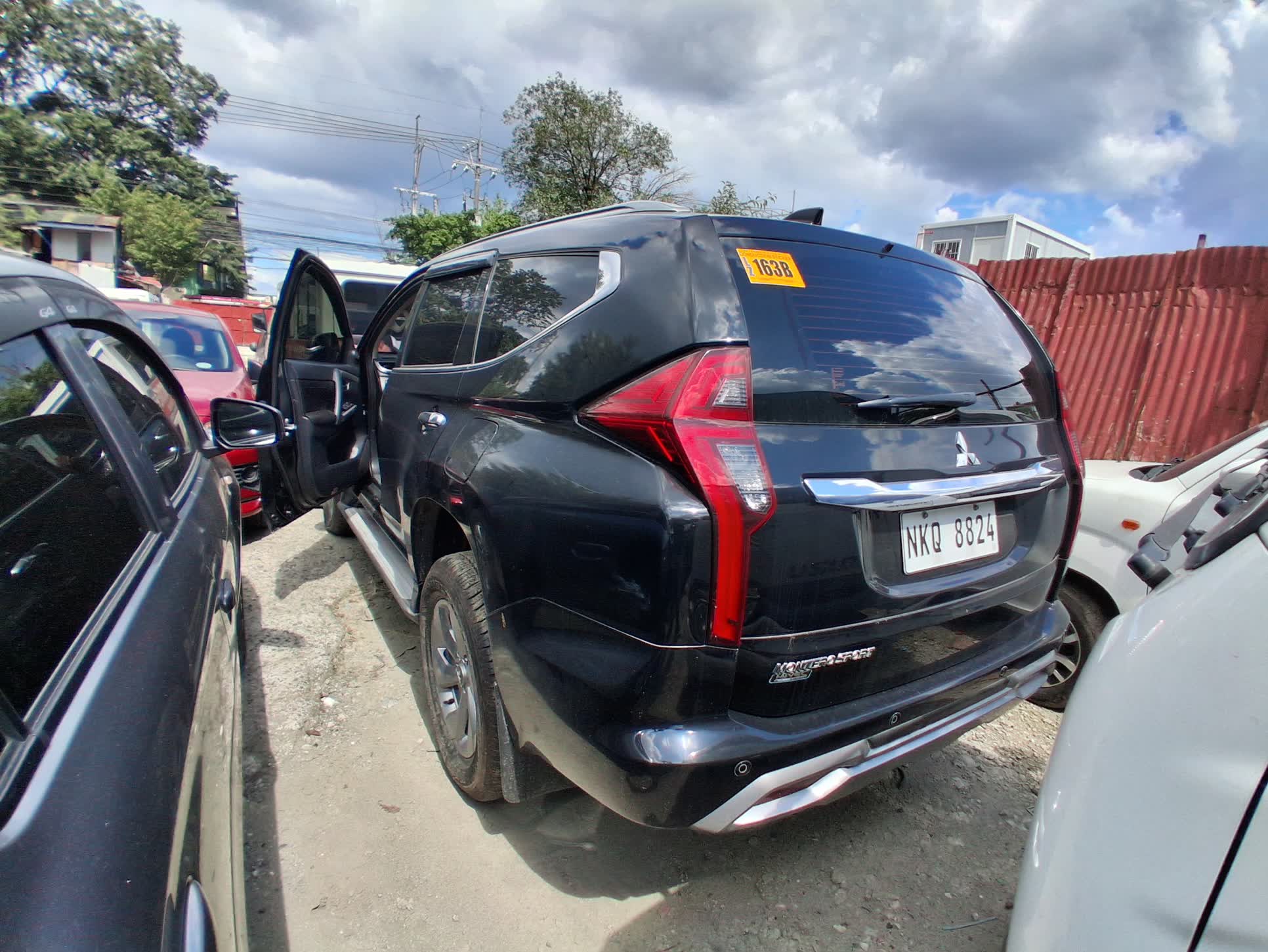 Car gallery image