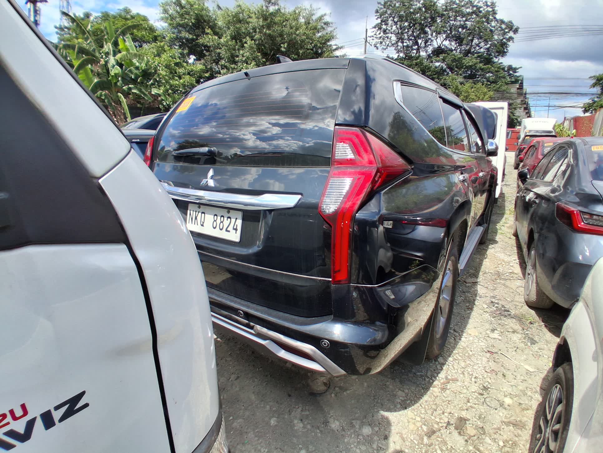 Car gallery image