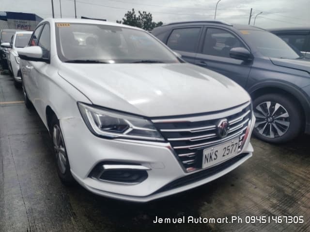 Car gallery image