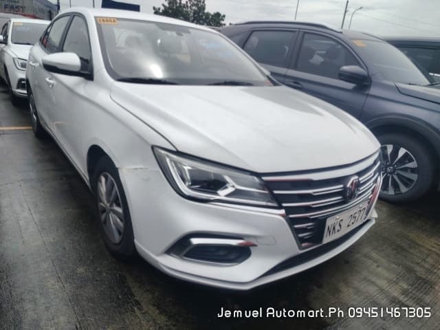 Car gallery image