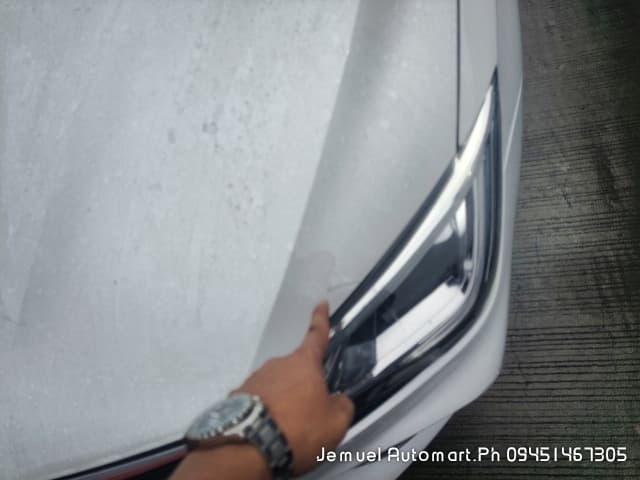 Car gallery image